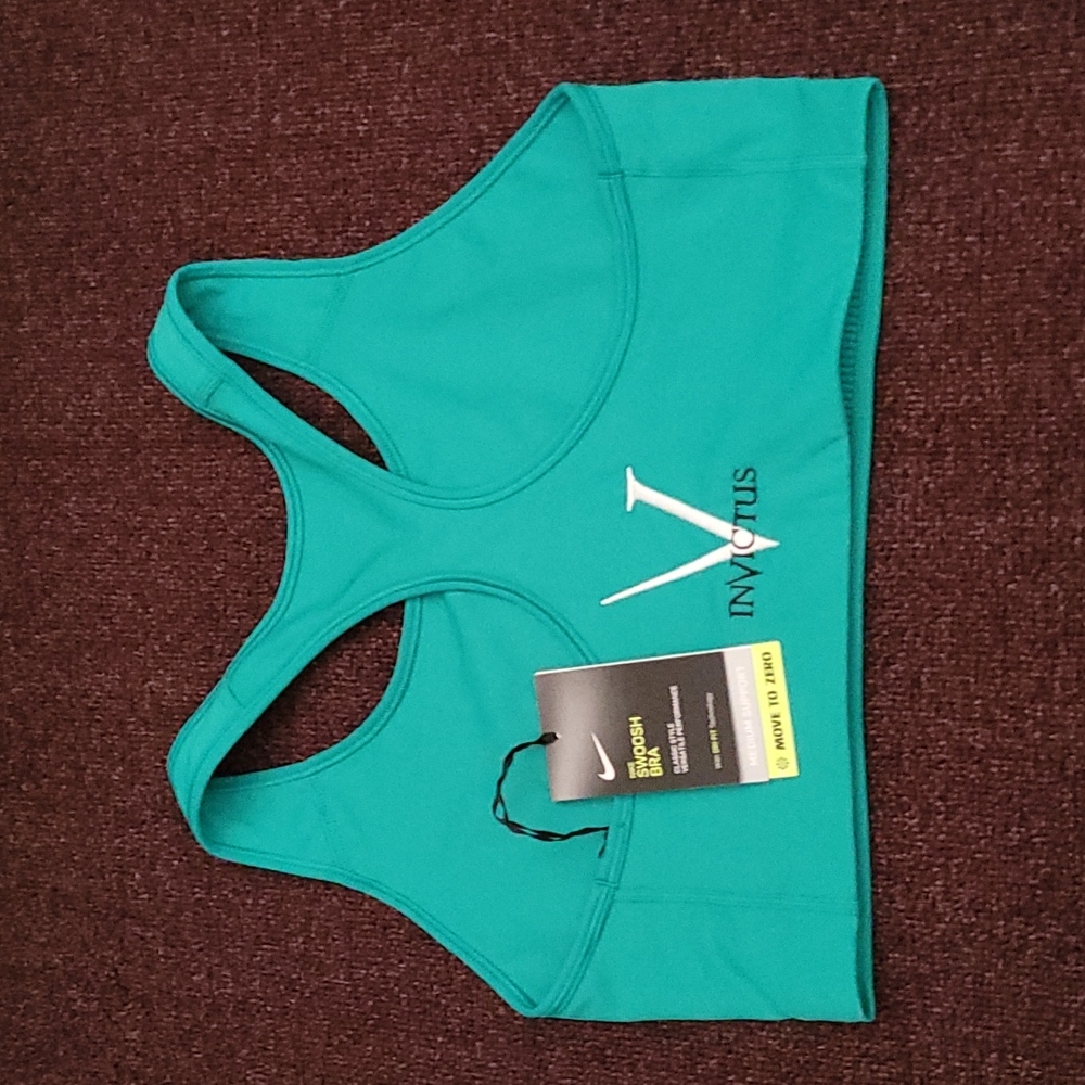 Nike - Picture 2 of 2